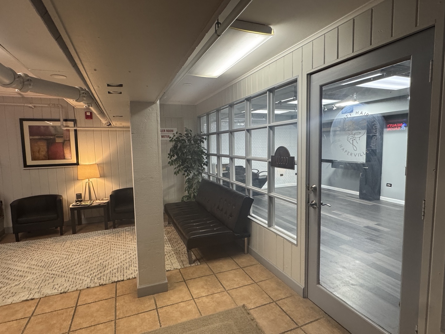 25 S Washington Street #LL200, Naperville, IL 60540