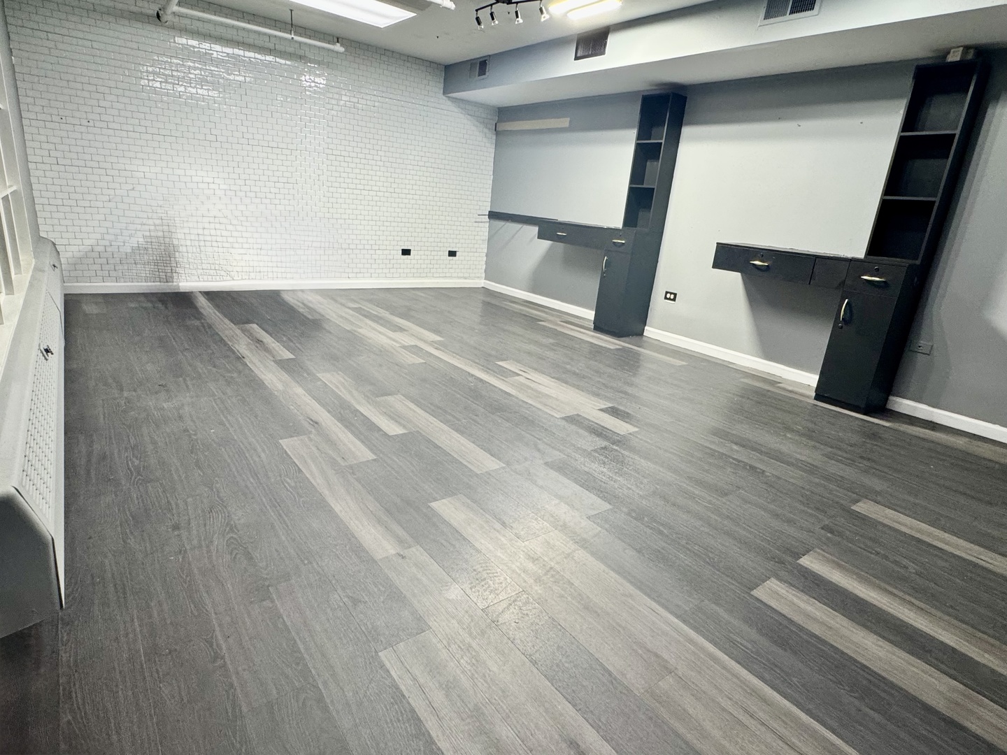 25 S Washington Street #LL200, Naperville, IL 60540