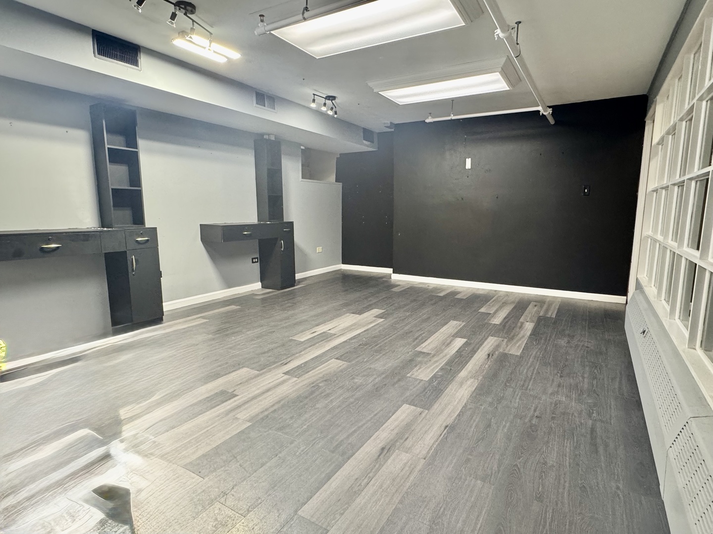 25 S Washington Street #LL200, Naperville, IL 60540