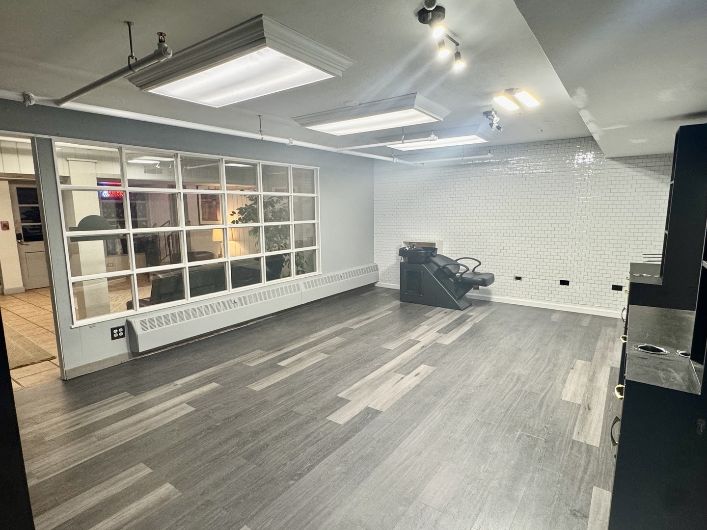 25 S Washington Street #LL200, Naperville, IL 60540