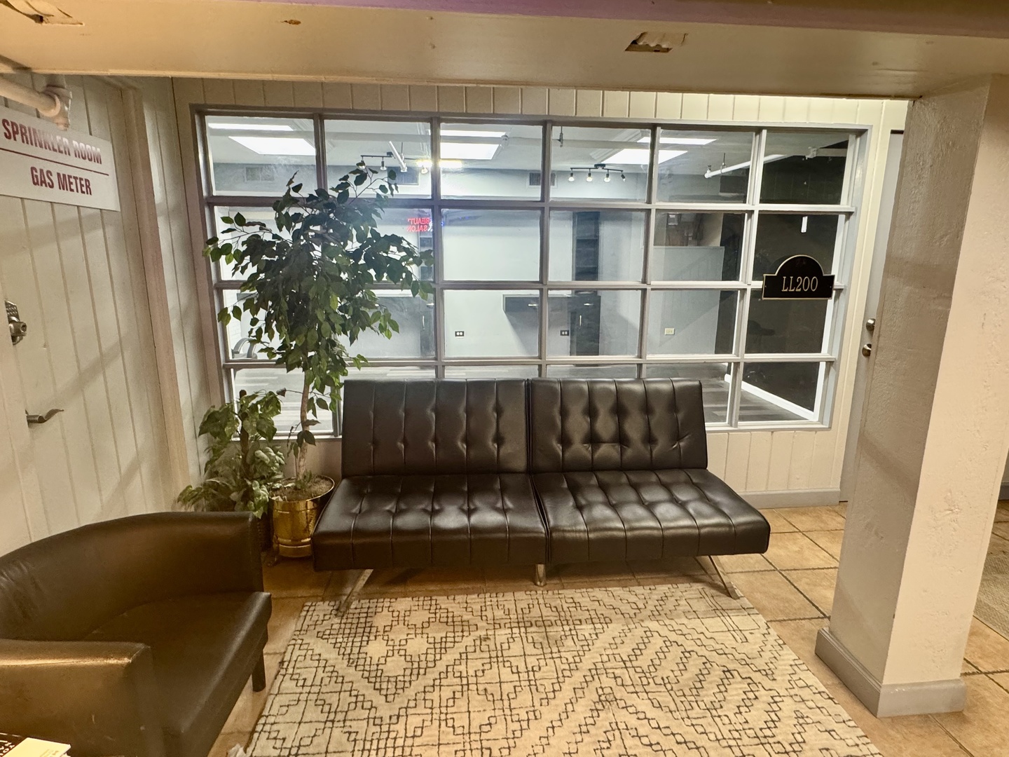 25 S Washington Street #LL200, Naperville, IL 60540