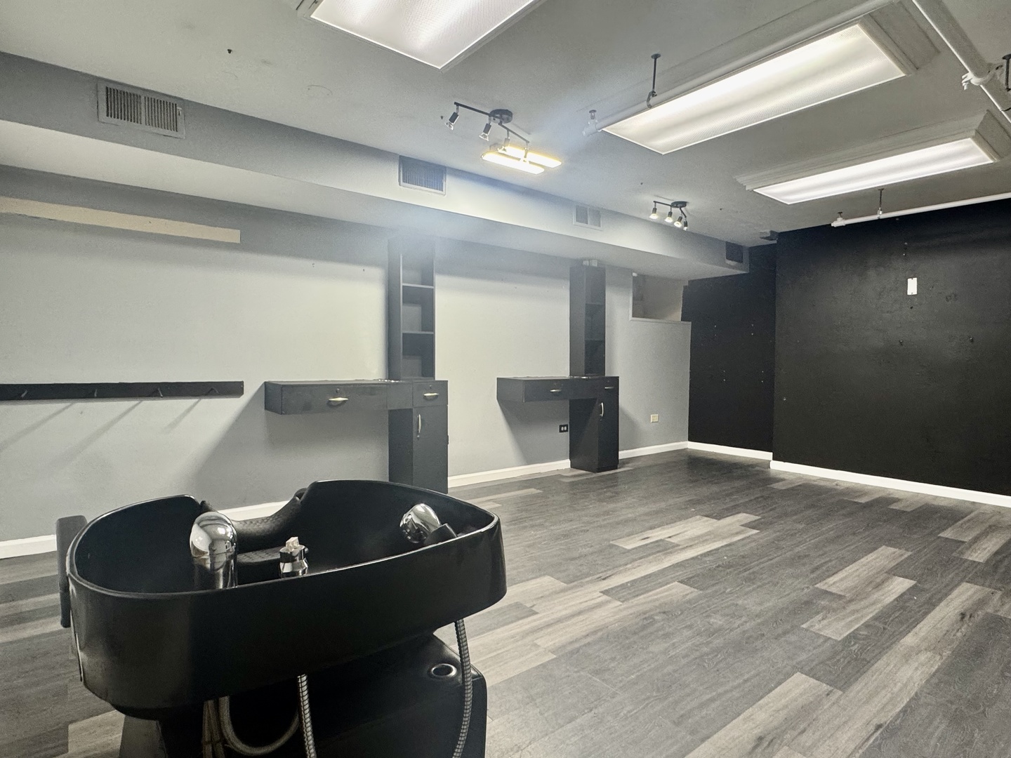 25 S Washington Street #LL200, Naperville, IL 60540