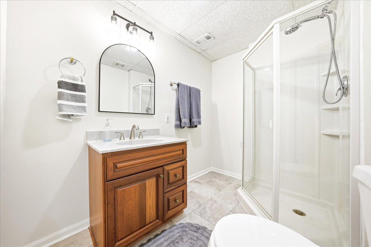 334 E MCKENNA Court, Elmhurst, IL 60126