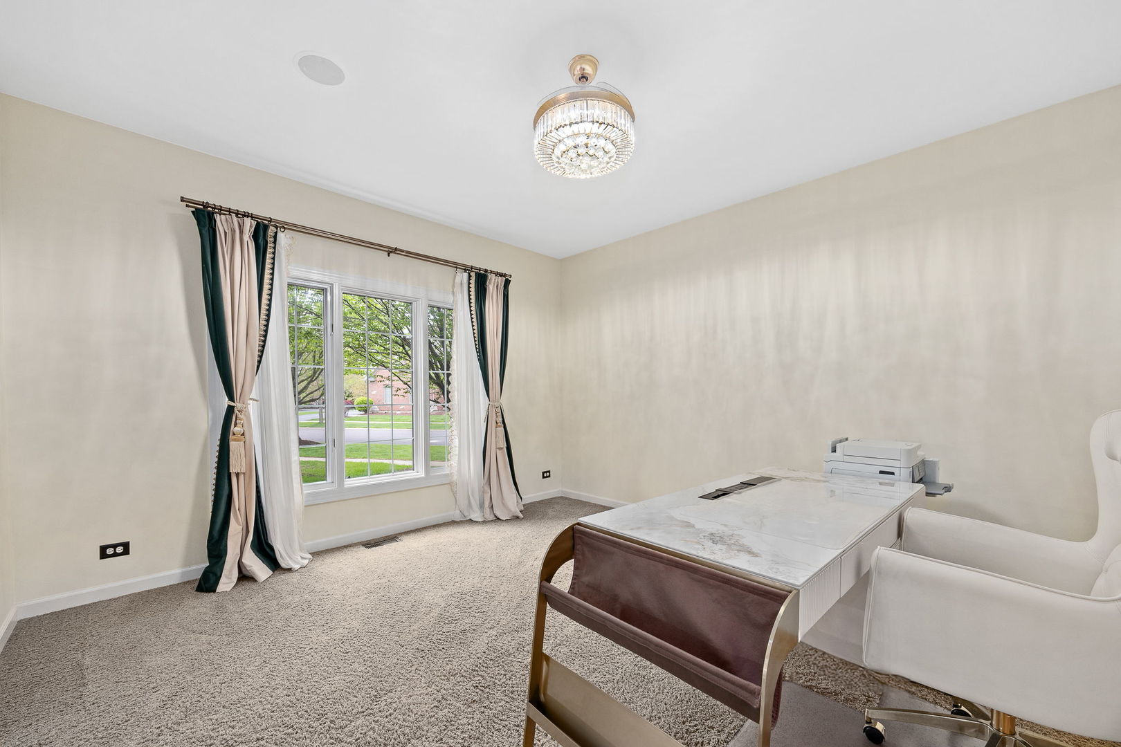 39W514 Bealer Circle, Geneva, IL 60134