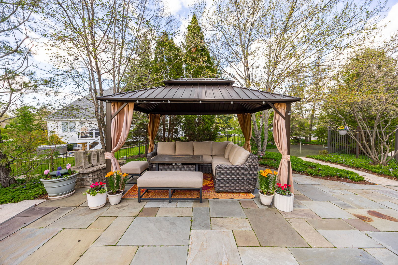 39W514 Bealer Circle, Geneva, IL 60134