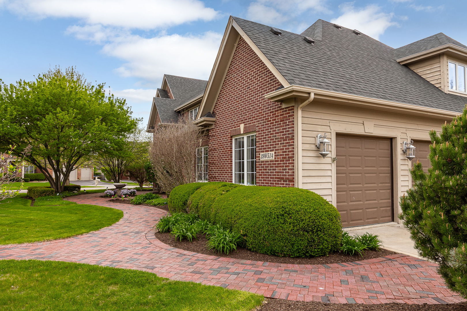 39W514 Bealer Circle, Geneva, IL 60134