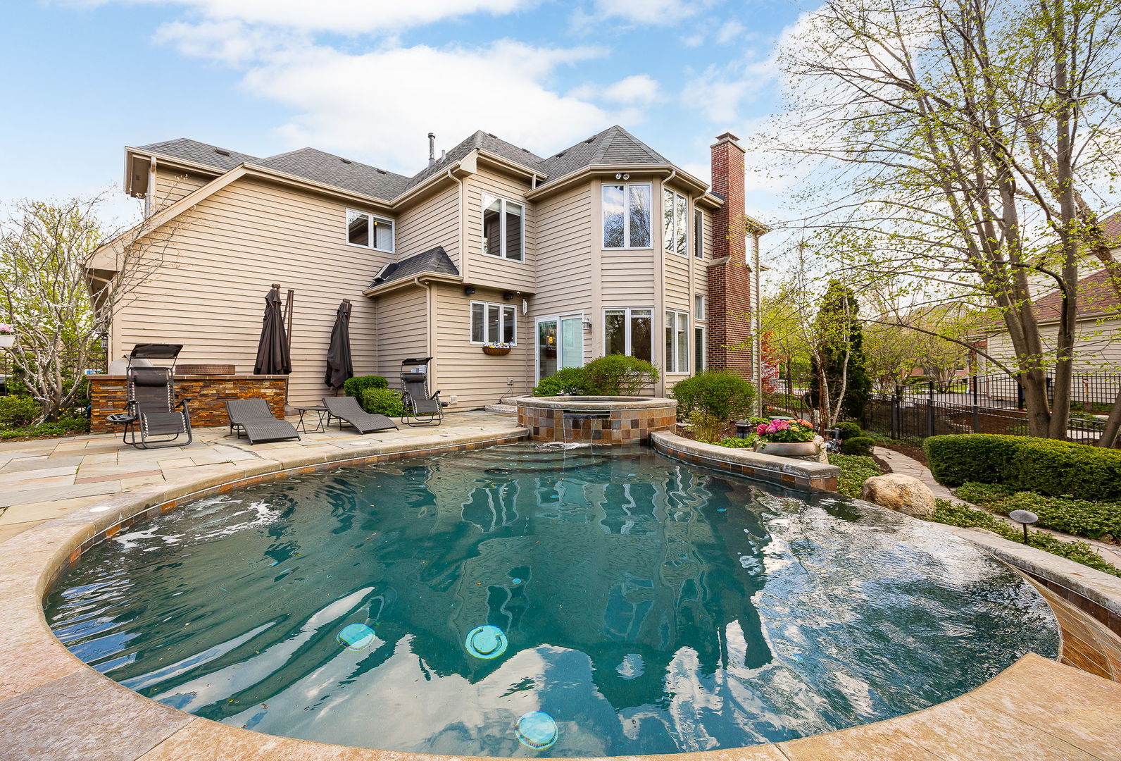 39W514 Bealer Circle, Geneva, IL 60134