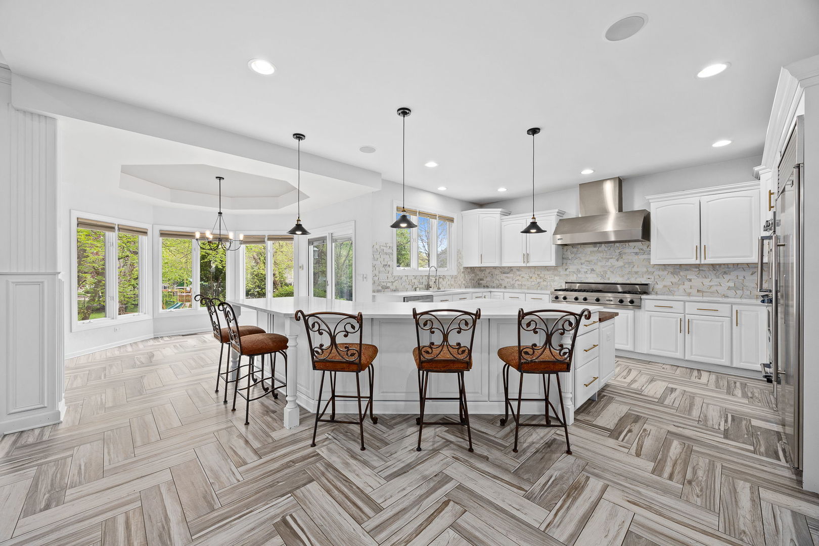 39W514 Bealer Circle, Geneva, IL 60134