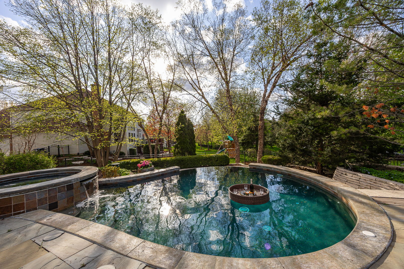 39W514 Bealer Circle, Geneva, IL 60134