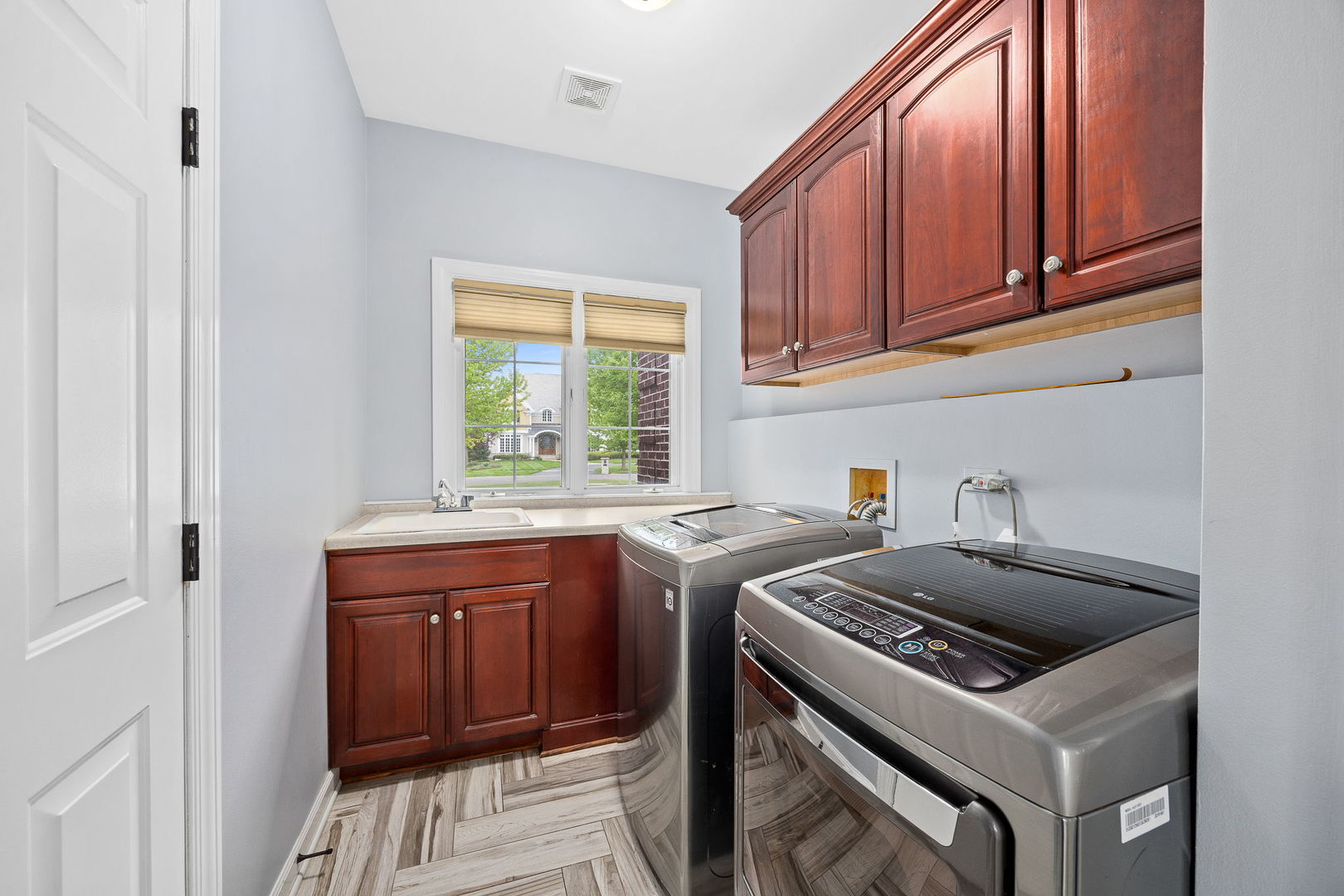 39W514 Bealer Circle, Geneva, IL 60134