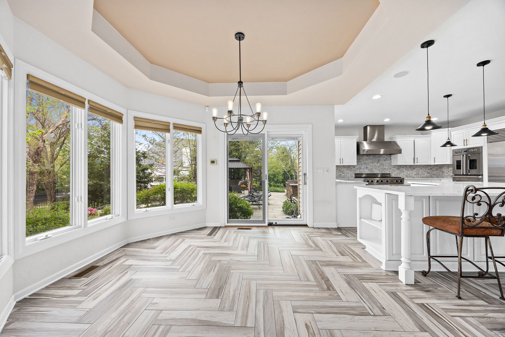 39W514 Bealer Circle, Geneva, IL 60134