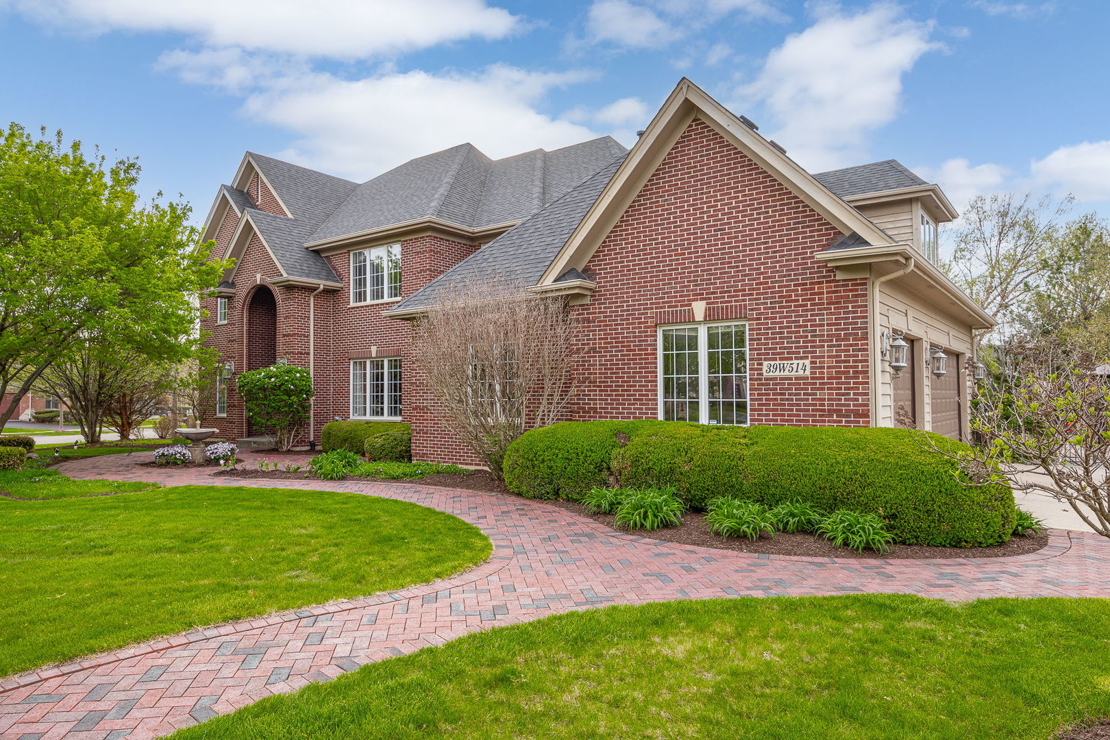 39W514 Bealer Circle, Geneva, IL 60134