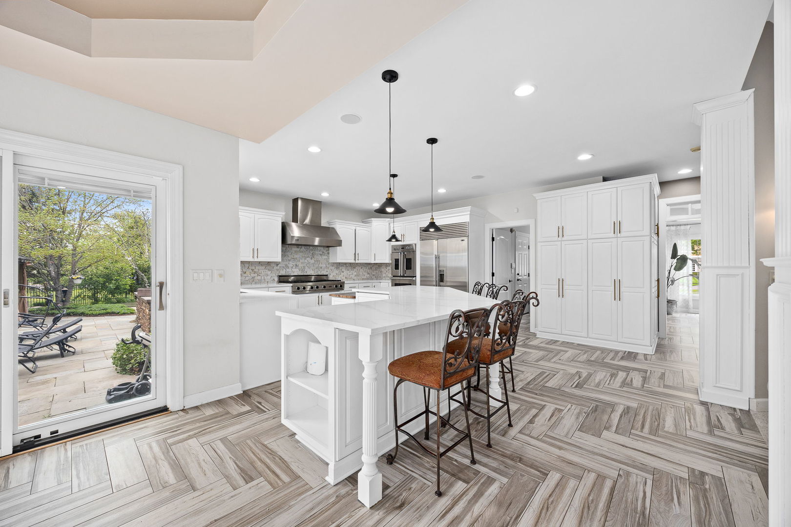 39W514 Bealer Circle, Geneva, IL 60134