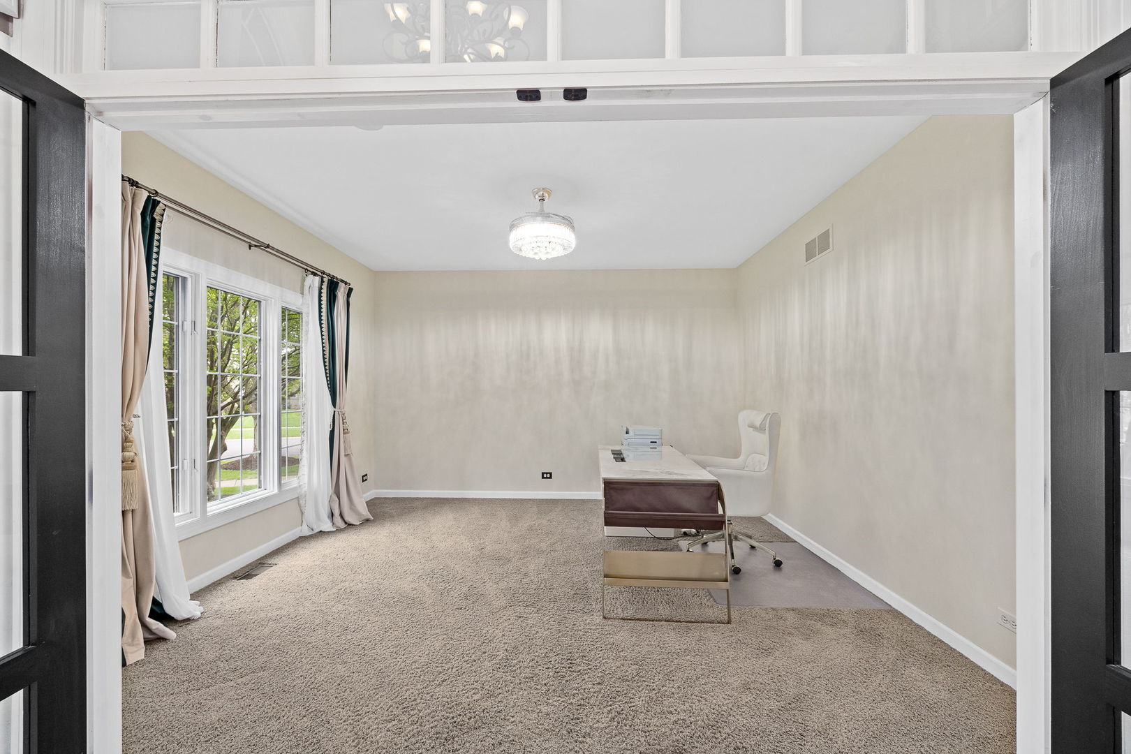 39W514 Bealer Circle, Geneva, IL 60134