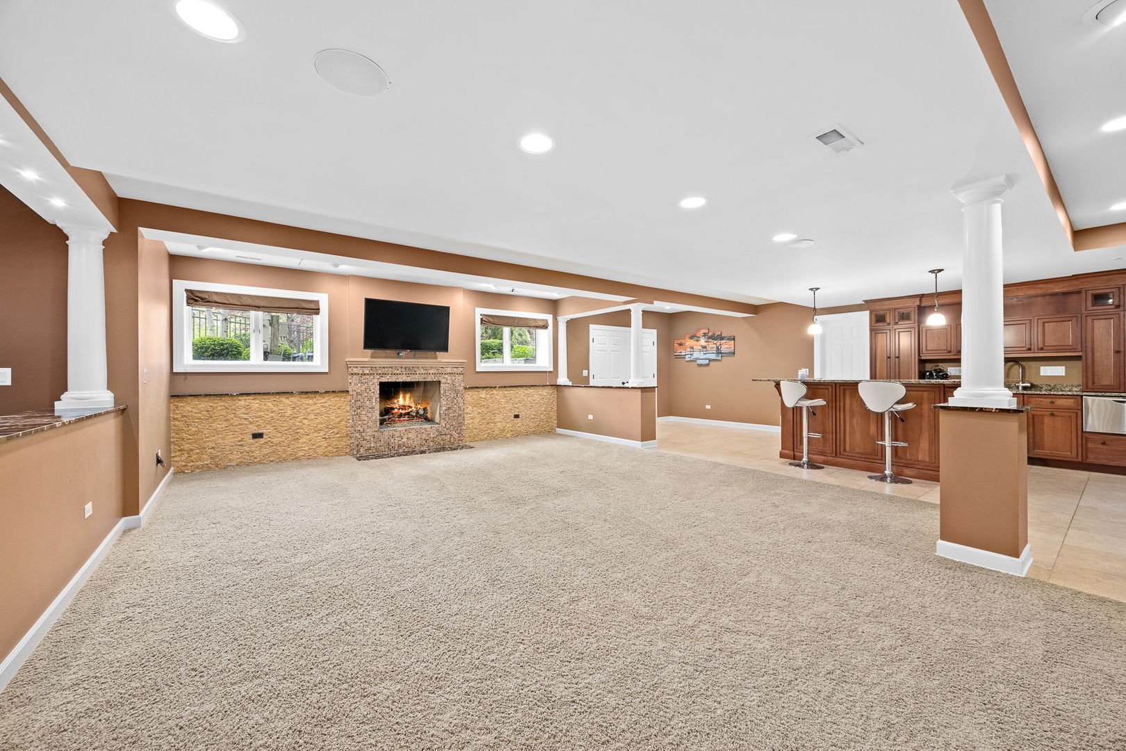 39W514 Bealer Circle, Geneva, IL 60134