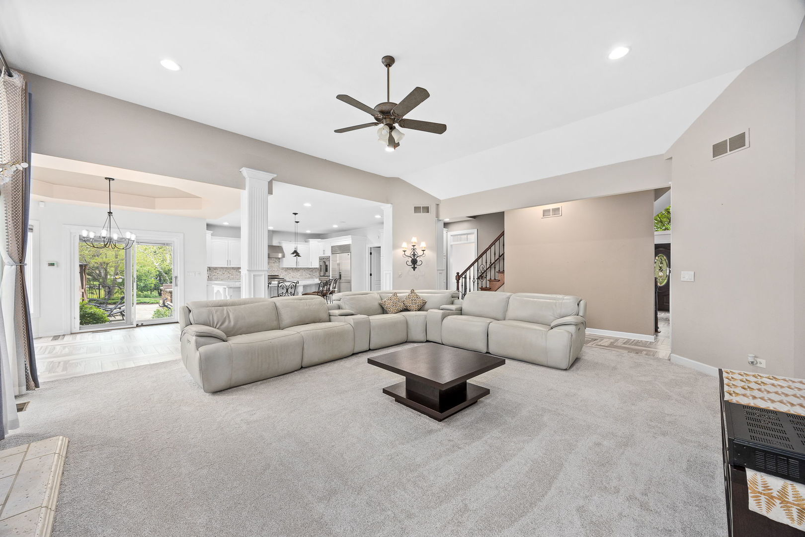 39W514 Bealer Circle, Geneva, IL 60134