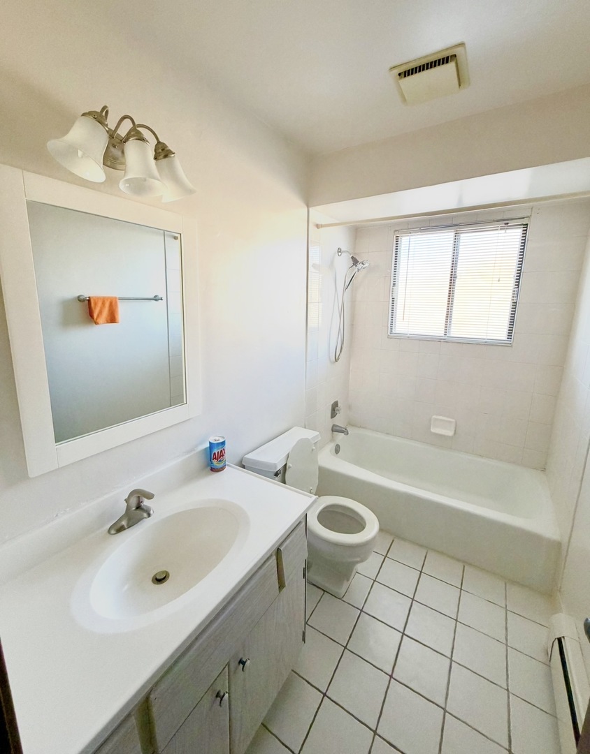 8549 W 151st Street #3E, Orland Park, IL 60462