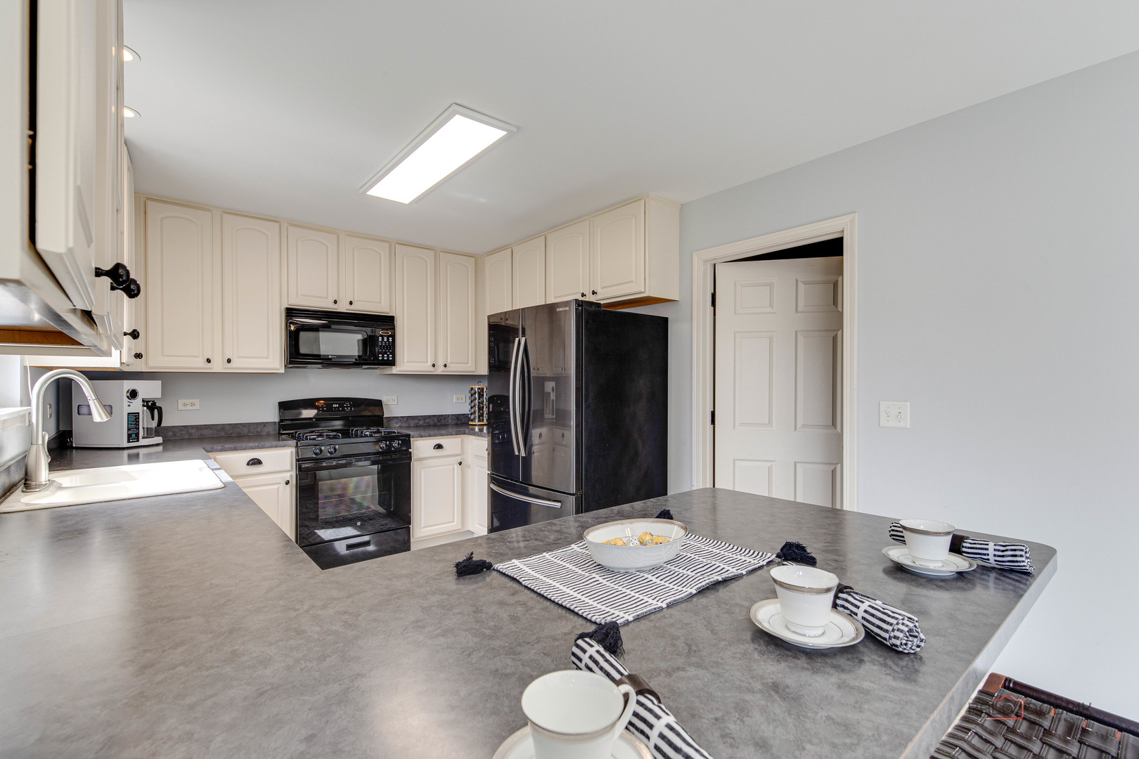 3105 Fen Trail, Wonder Lake, IL 60097