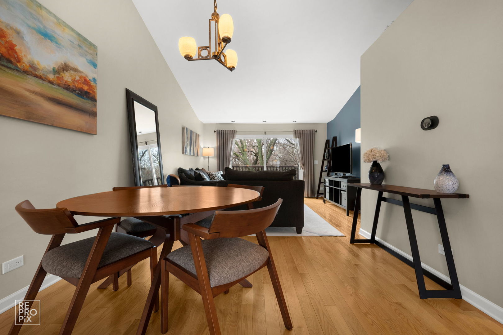 2696 S Embers Lane #2696, Arlington Heights, IL 60005