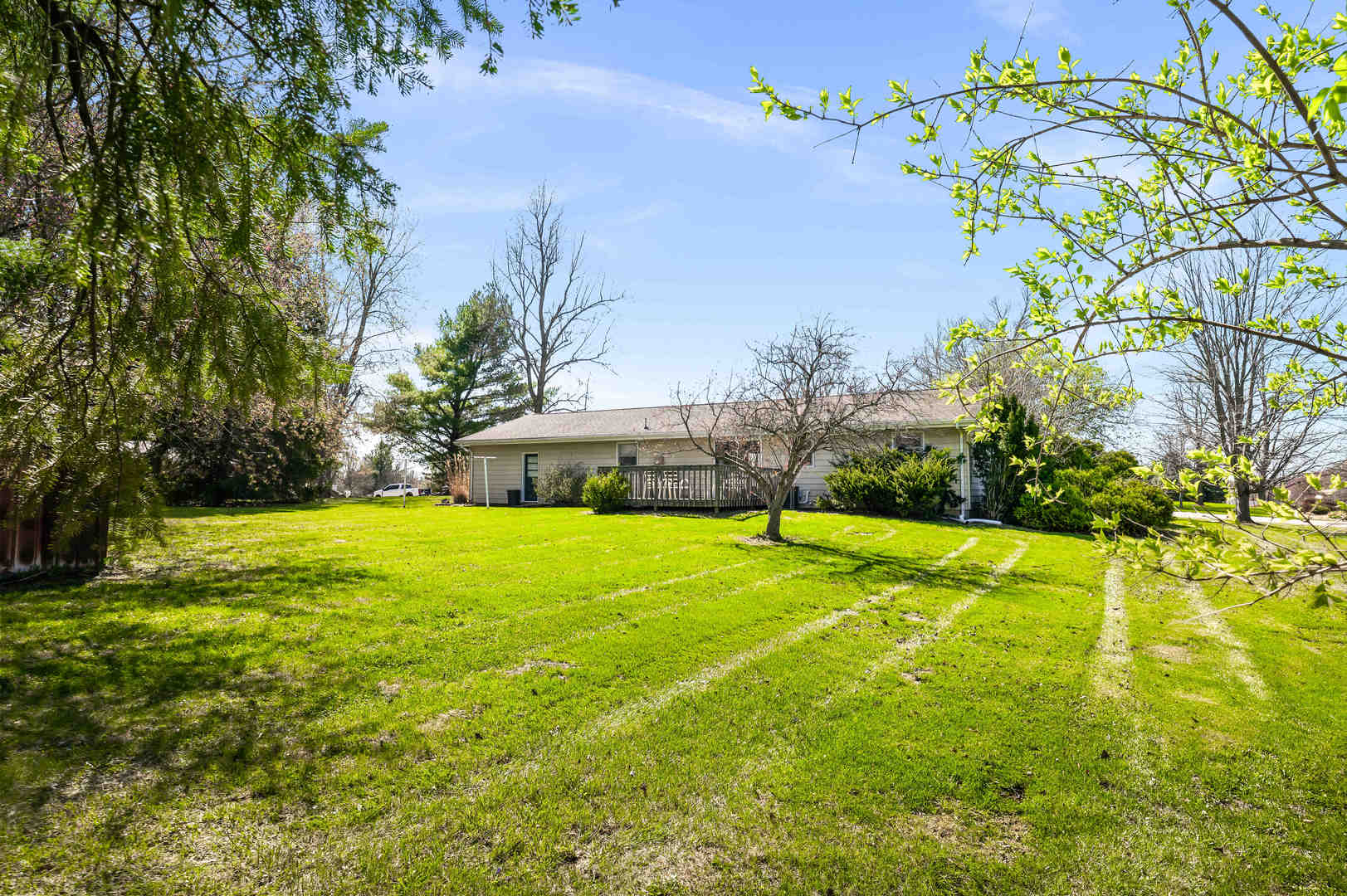 14735 Lunar Drive, Bloomington, IL 61705