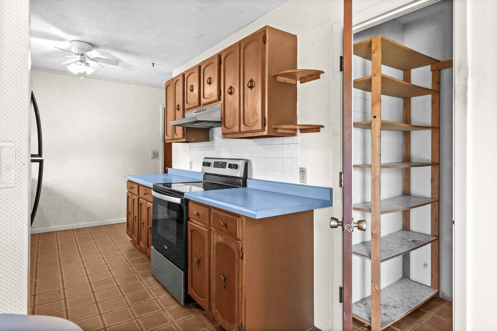 14735 Lunar Drive, Bloomington, IL 61705