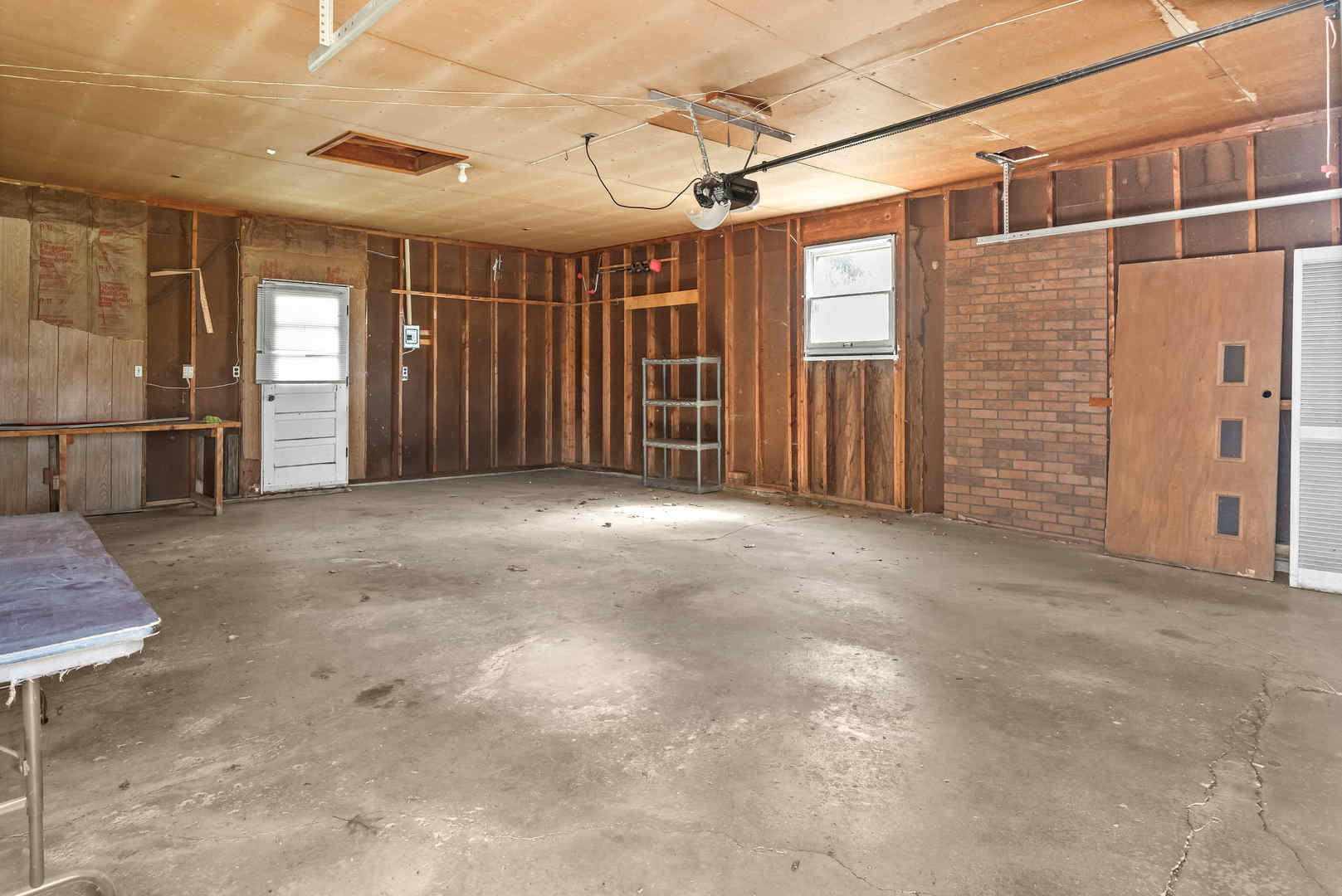 14735 Lunar Drive, Bloomington, IL 61705