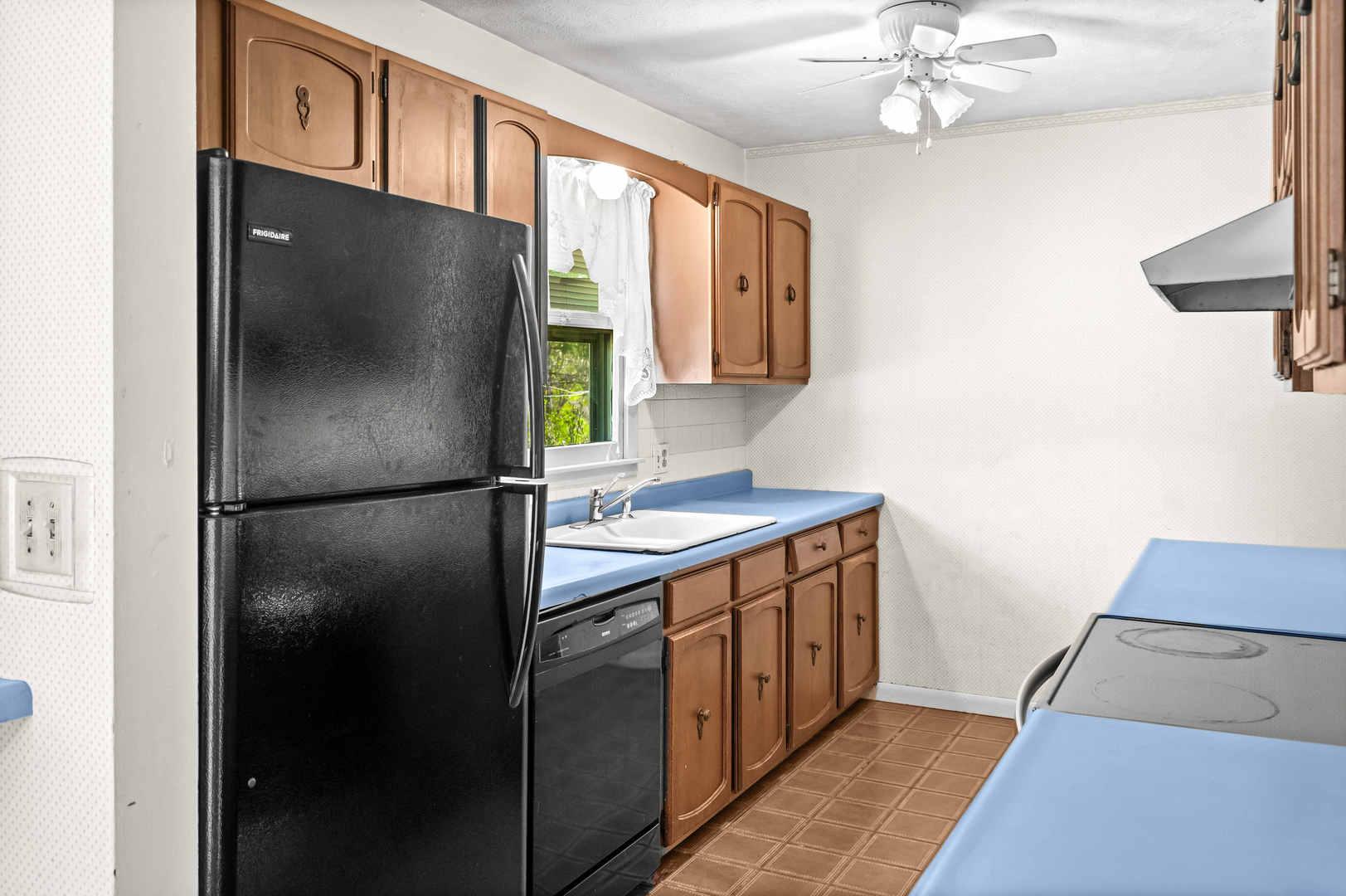 14735 Lunar Drive, Bloomington, IL 61705