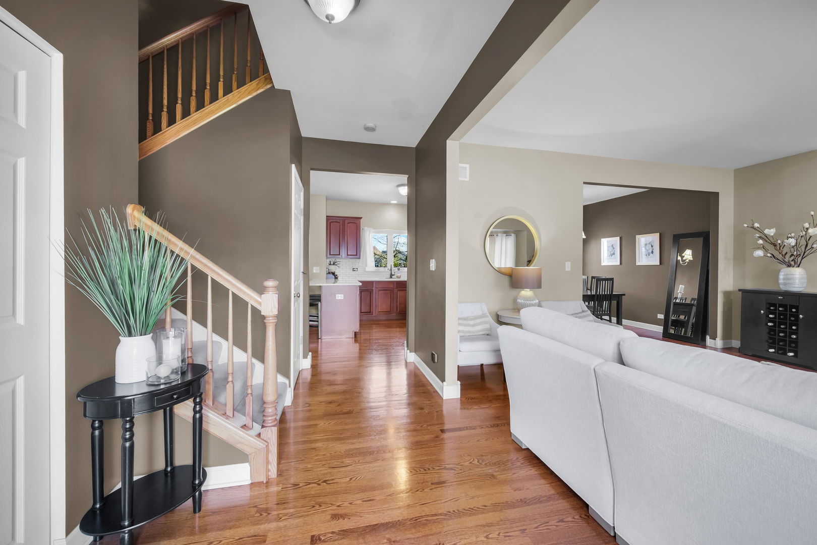 122 Fieldcrest Drive, Bartlett, IL 60103