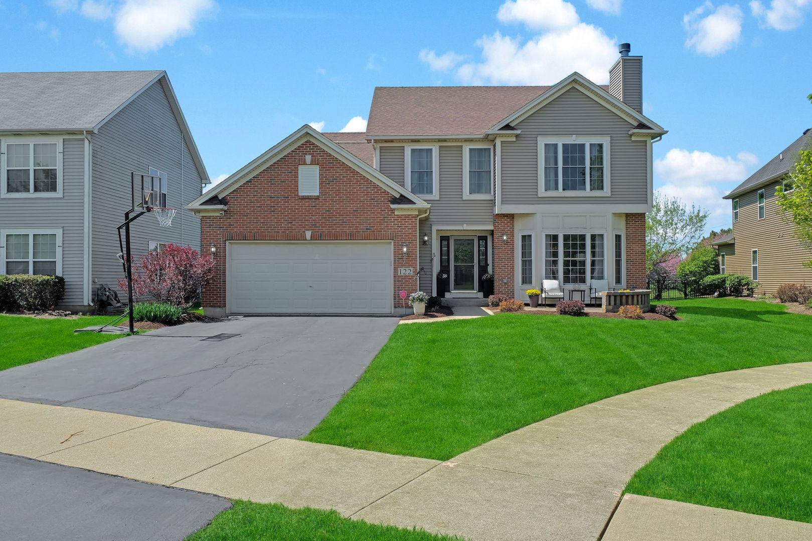 122 Fieldcrest Drive, Bartlett, IL 60103