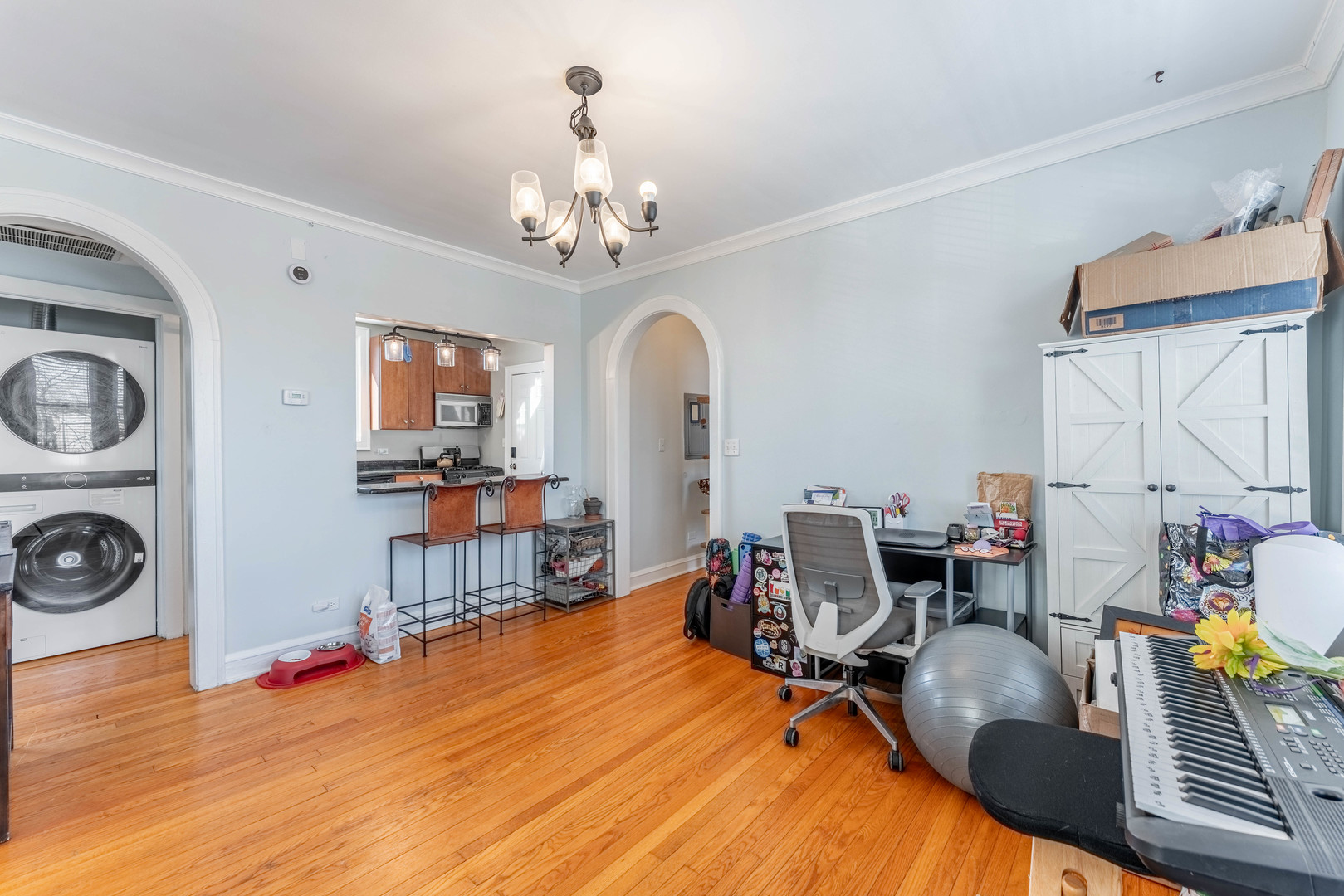 4704 N Kasson Avenue #3, Chicago, IL 60630