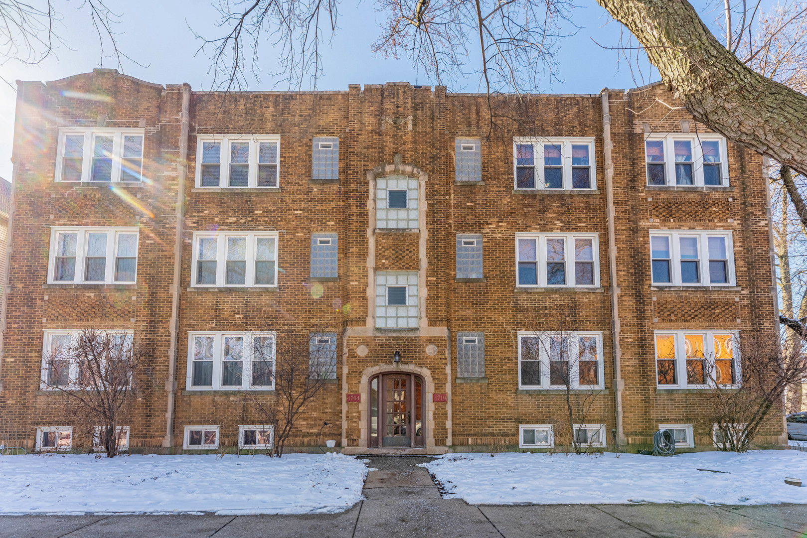 4704 N Kasson Avenue #3, Chicago, IL 60630