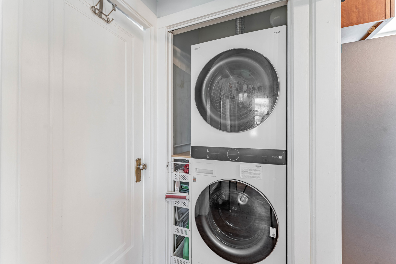 4704 N Kasson Avenue #3, Chicago, IL 60630