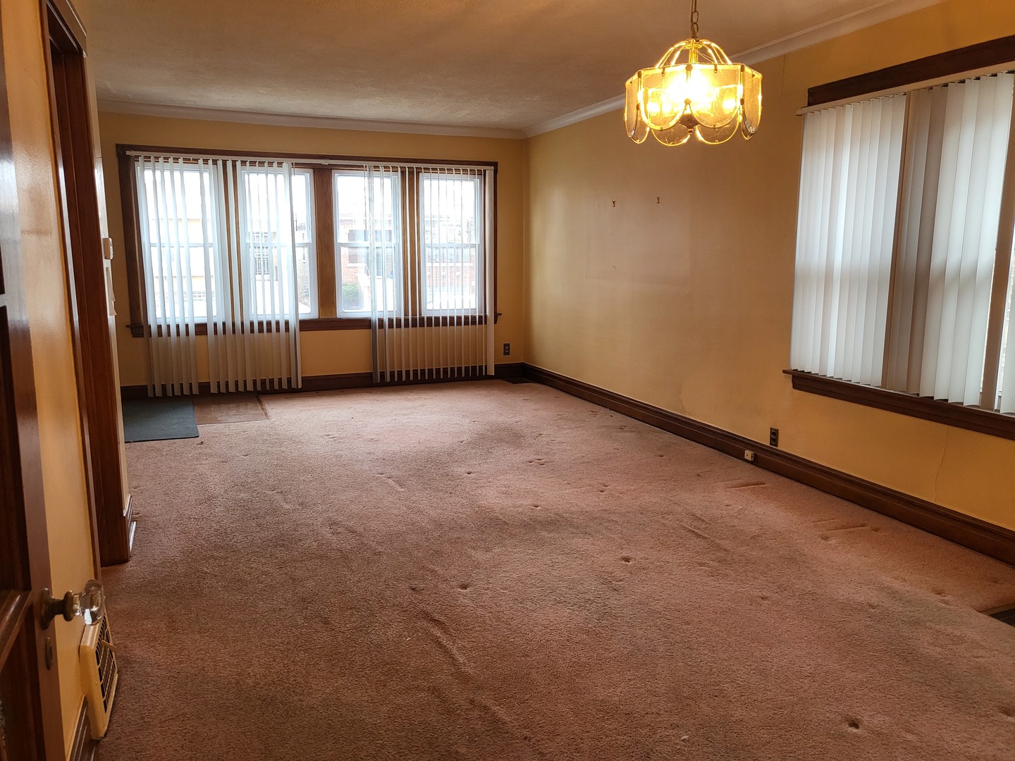 1922 Wisconsin Avenue, Berwyn, IL 60402