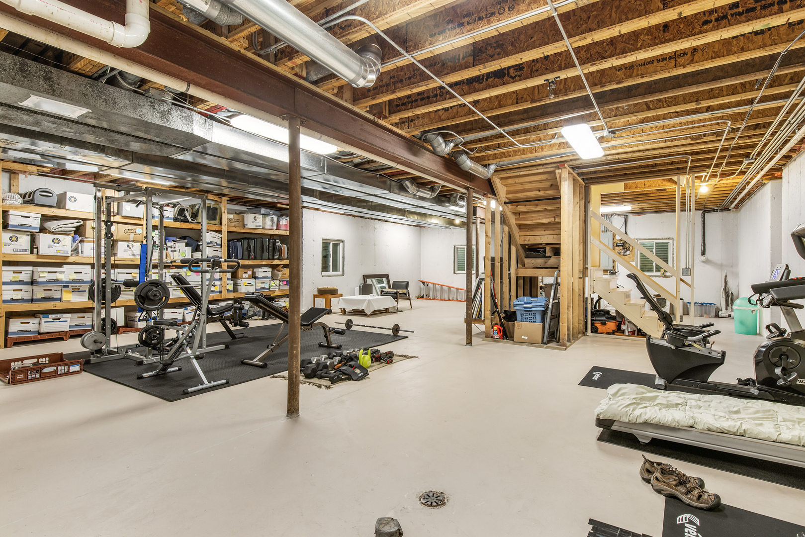 1211 Ashbury Lane, Libertyville, IL 60048