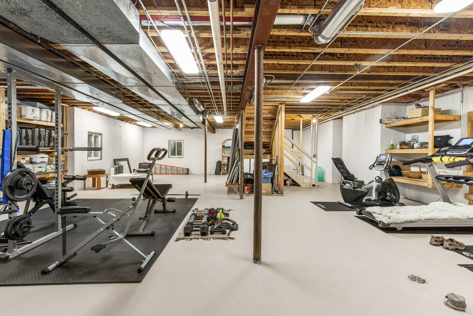 1211 Ashbury Lane, Libertyville, IL 60048