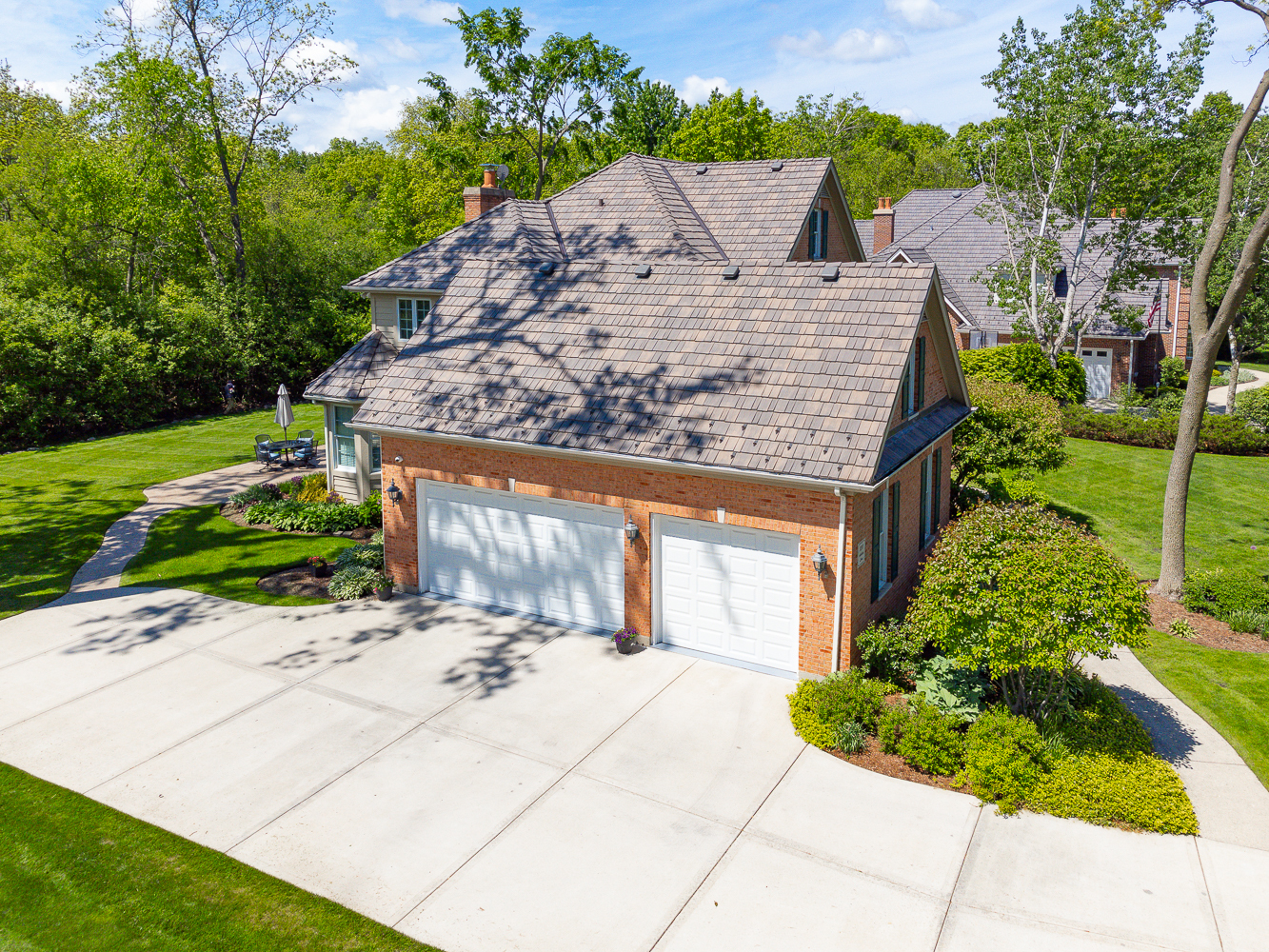 1211 Ashbury Lane, Libertyville, IL 60048