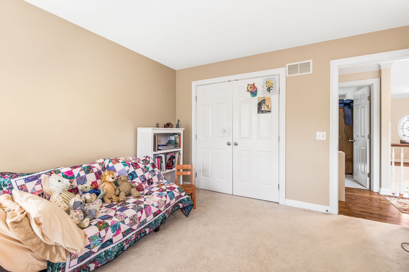 1211 Ashbury Lane, Libertyville, IL 60048