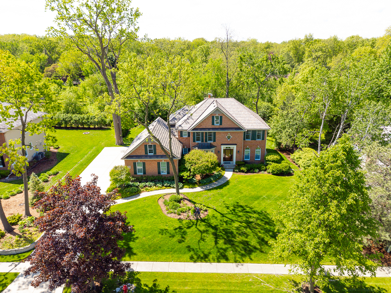 1211 Ashbury Lane, Libertyville, IL 60048