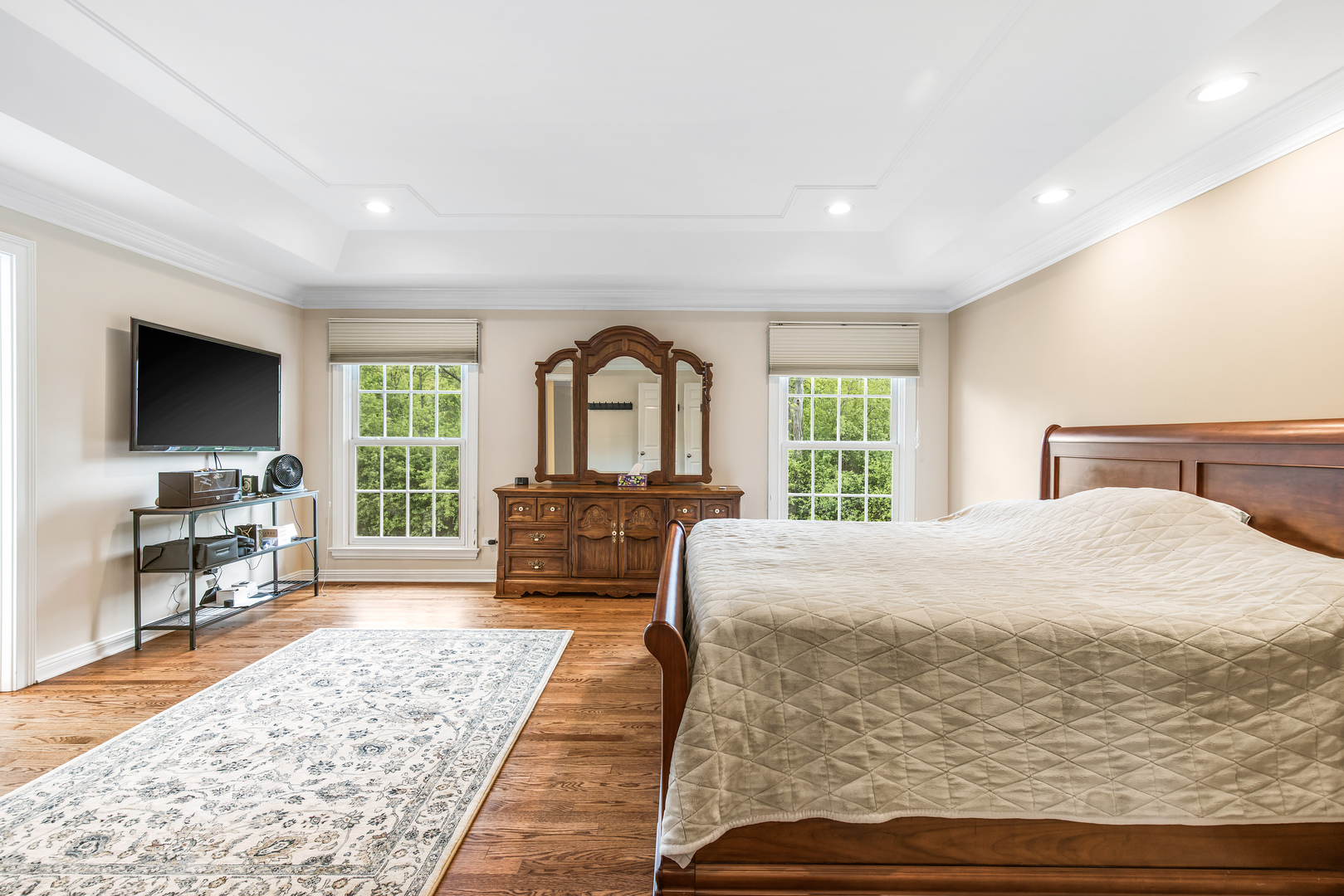 1211 Ashbury Lane, Libertyville, IL 60048