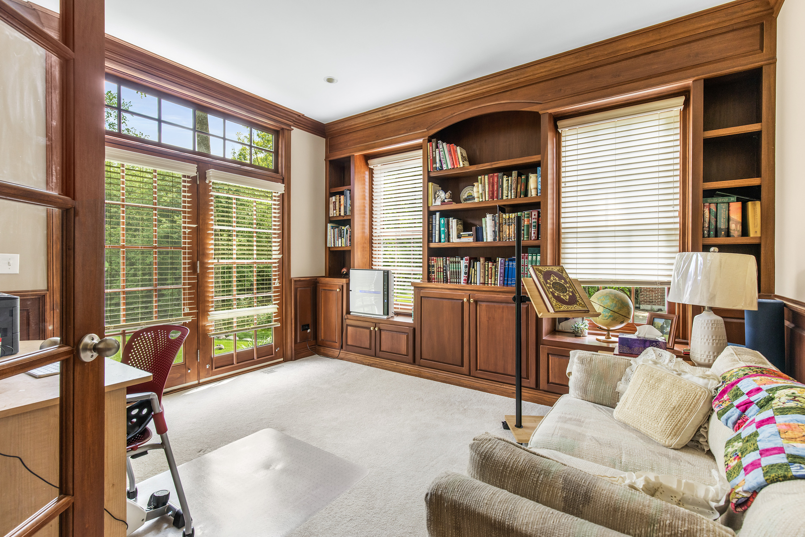 1211 Ashbury Lane, Libertyville, IL 60048