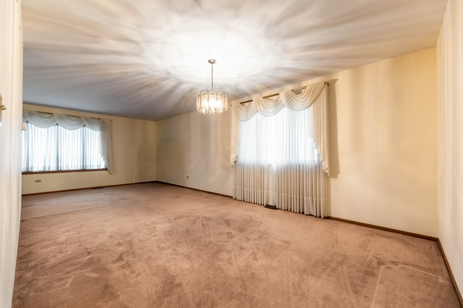 8847 Meade Avenue, Oak Lawn, IL 60453