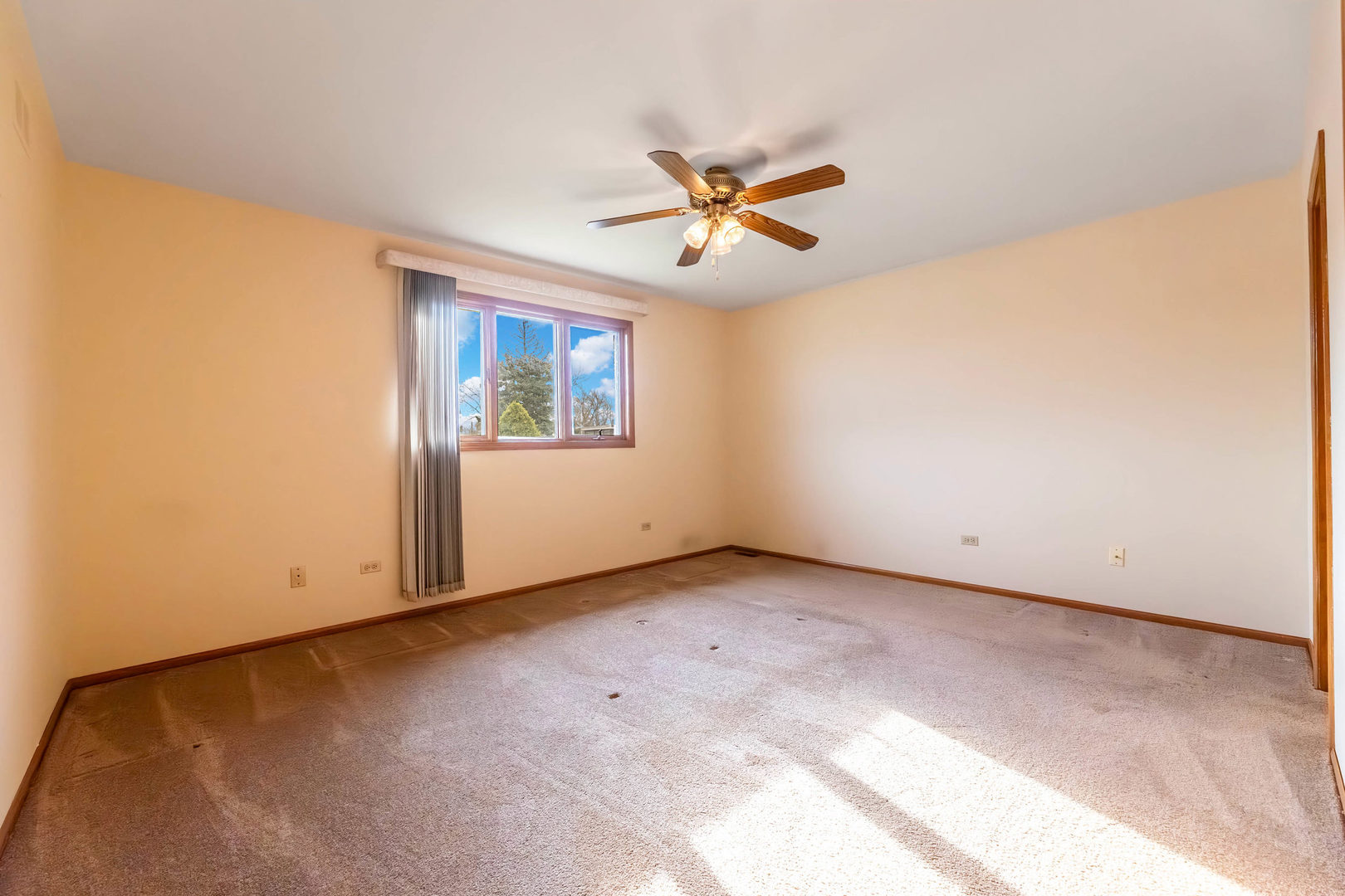 8847 Meade Avenue, Oak Lawn, IL 60453