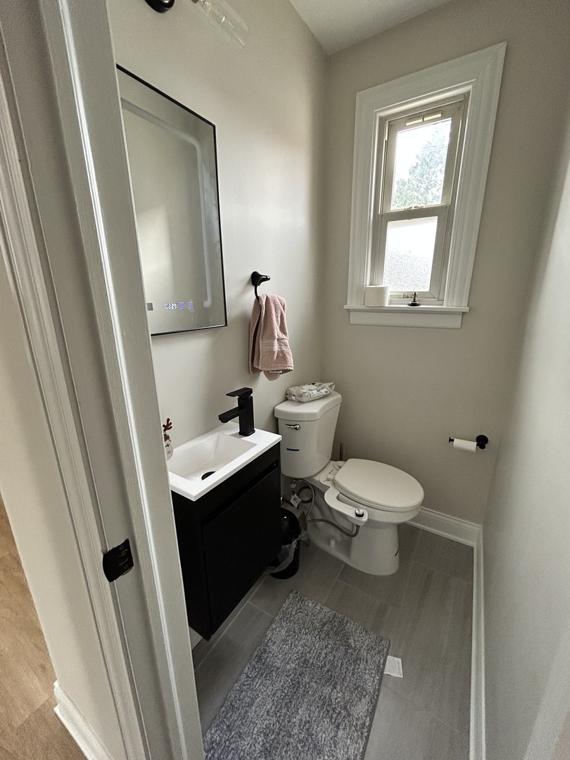 430 Oak Street, Des Plaines, IL 60016