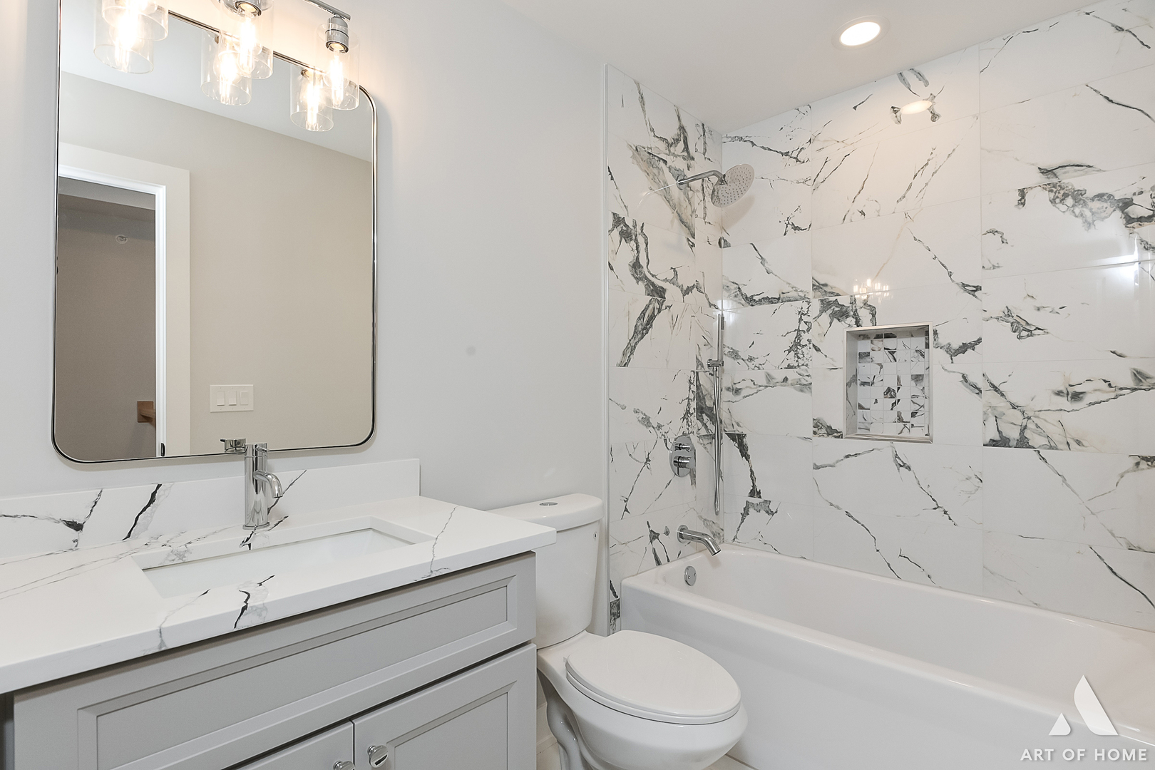 8039 S 85th Court, Justice, IL 60458