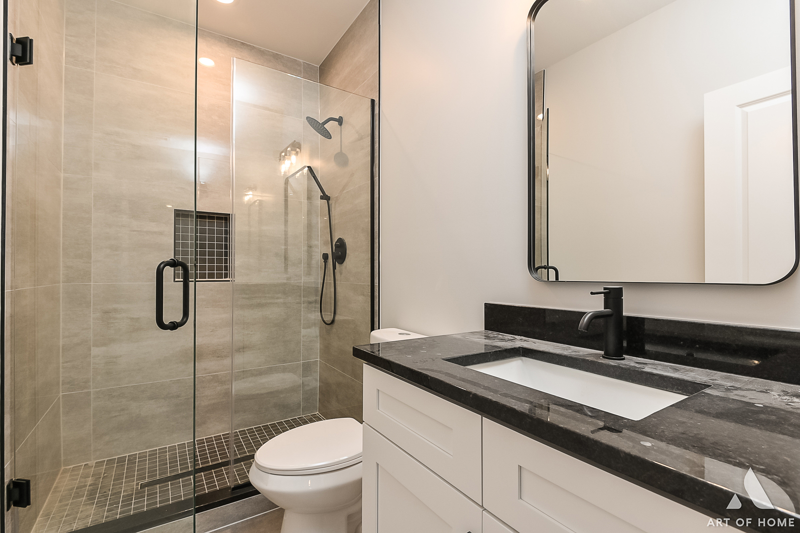 8039 S 85th Court, Justice, IL 60458