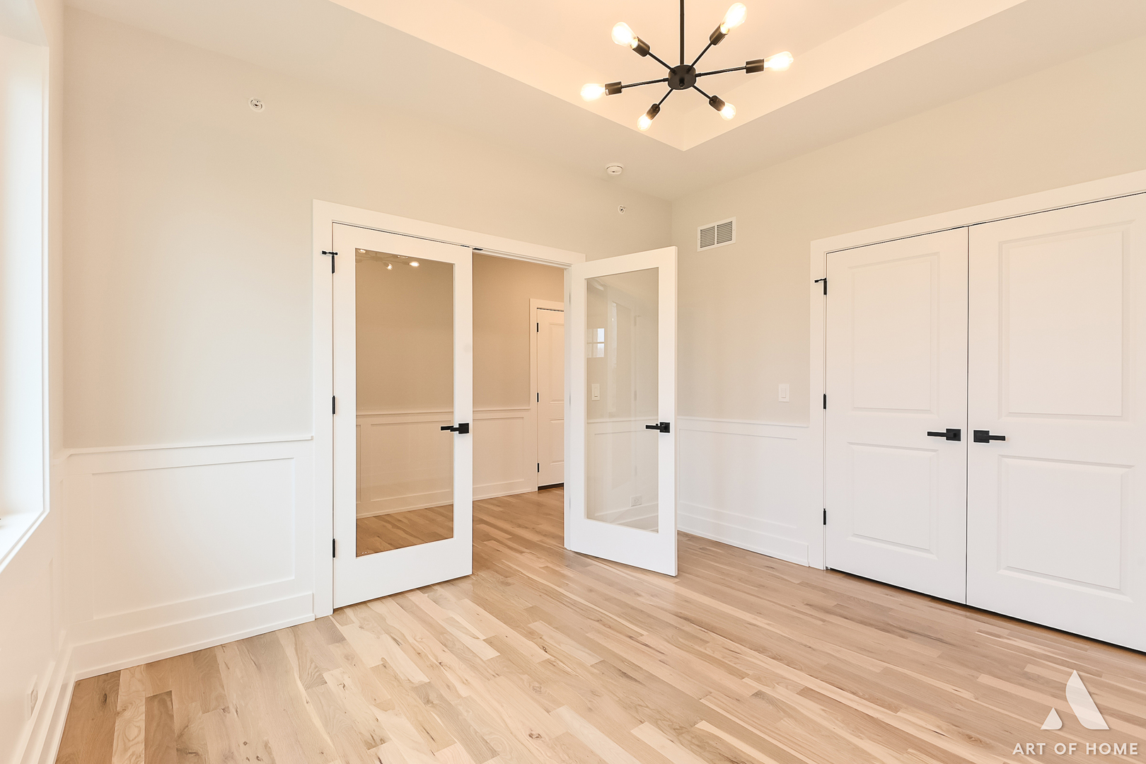 8039 S 85th Court, Justice, IL 60458