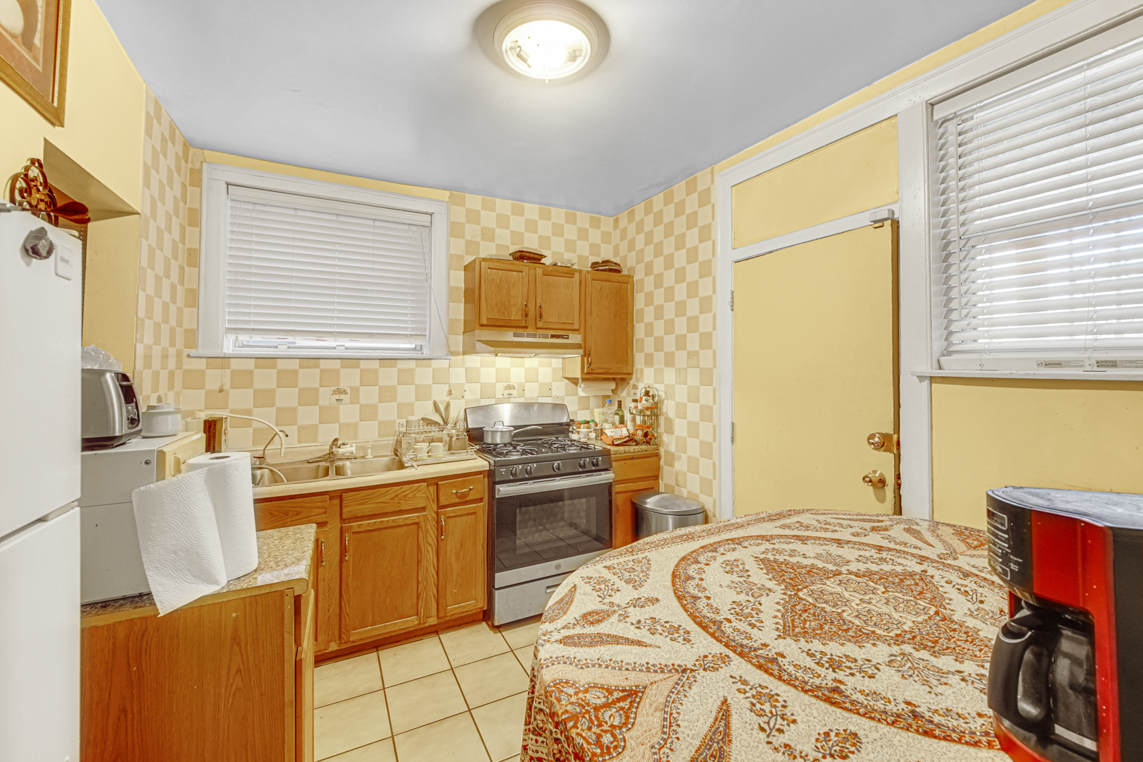 1758 E 72nd Street, Chicago, IL 60649