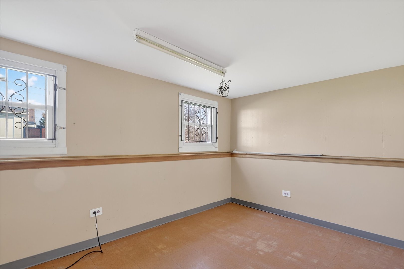 14911 Page Avenue, Harvey, IL 60426