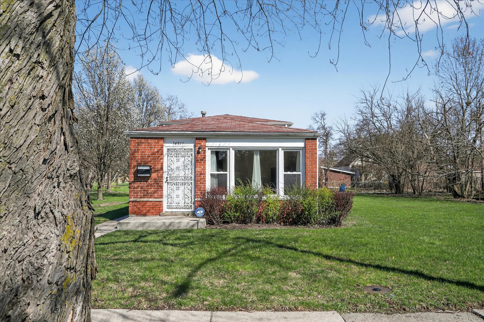 14911 Page Avenue, Harvey, IL 60426