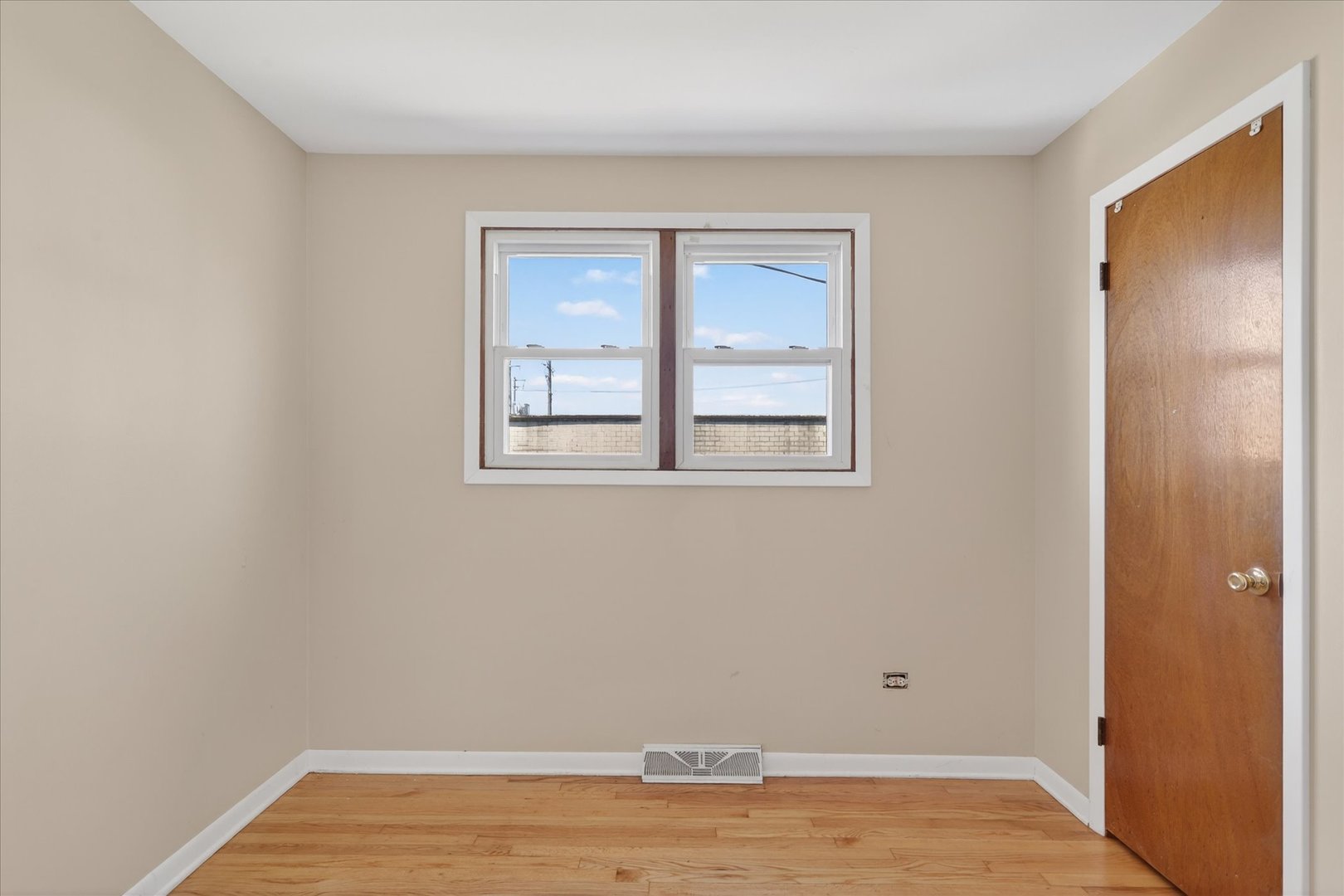 14911 Page Avenue, Harvey, IL 60426